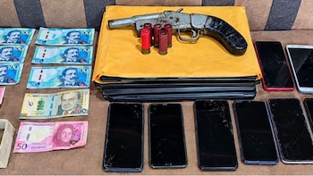 Policía y su madre, detenidos en Tumbes: hallan arma ilegal en la vivienda