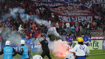 Con video a blanco y