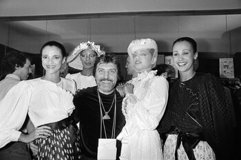 El diseñador francés Emanuel Ungaro