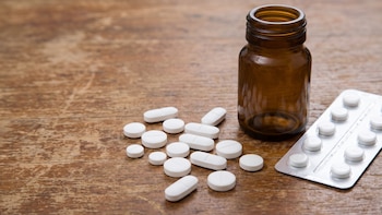 ANMAT prohibió una conocida crema antiinflamatoria, medicamentos y un producto para mascotas