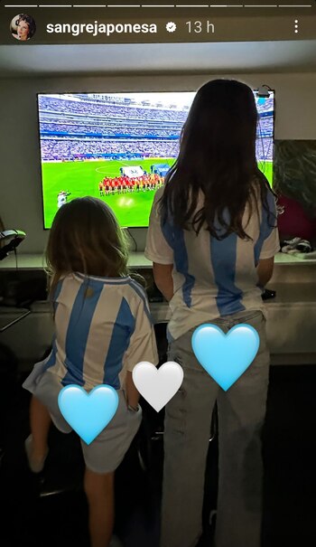 La China Suárez disfrutando en