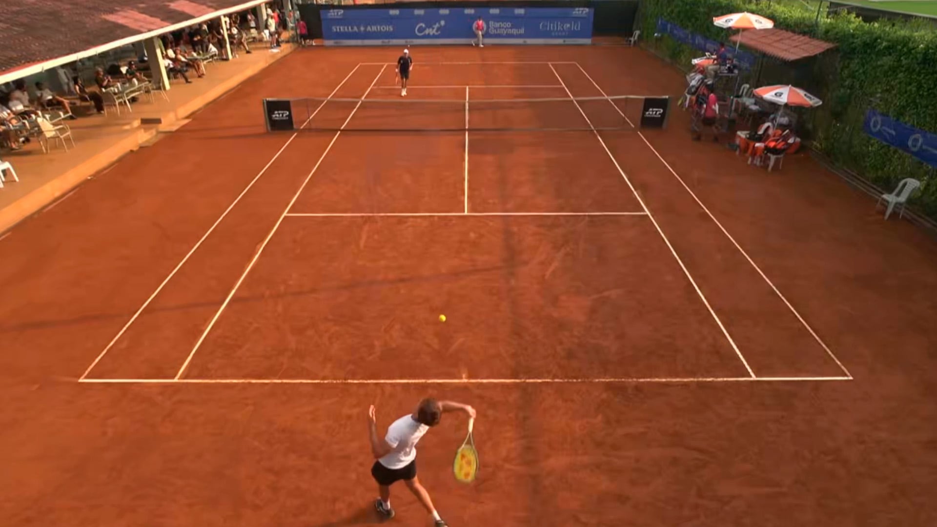 Sacó de abajo y lo liquidó con un globo: el increíble match point del argentino Carlos Zárate