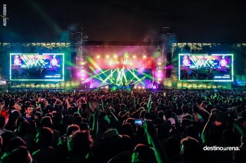 La masiva presentación de DJ