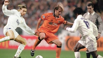 Gaizka Mendieta enfrentando al Real Madrid. - Crédito: EFE