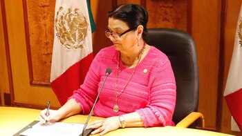 Los diputados renunciaron a los