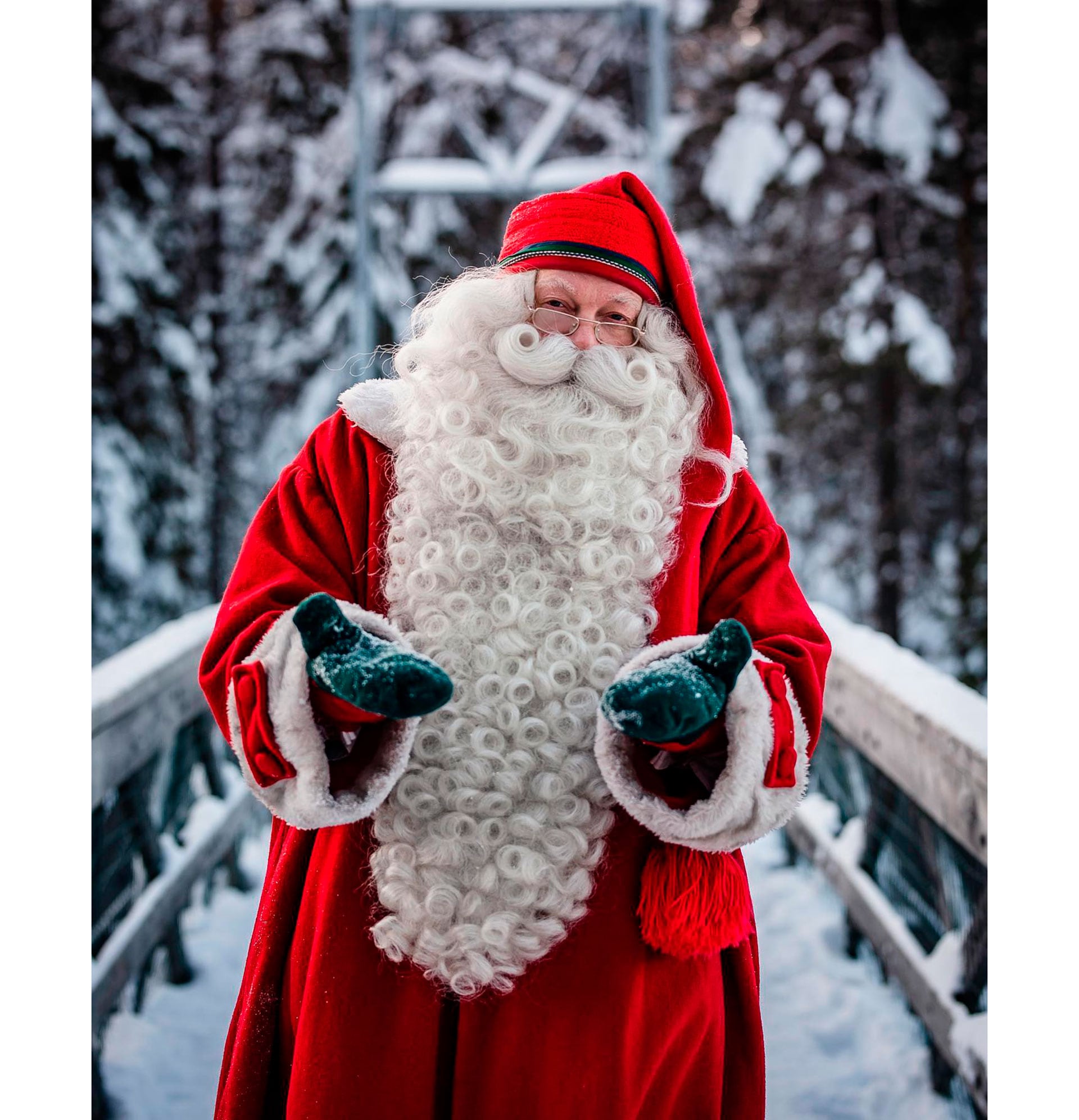 Sacarse una foto con Papa Noel cuesta 35 euros, los dos minutos (@santaclausoffice)