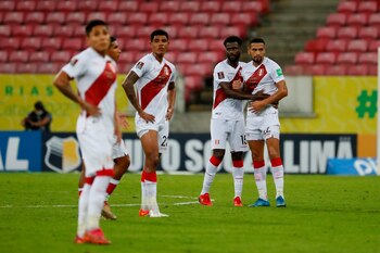 Jugadores de Perú hoy, al