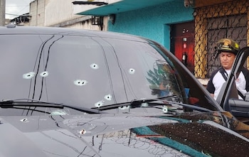 Un ataque armado cobró la vida del policía retirado Héctor Francisco Serrano Mazariegos en la zona 6 de la Ciudad de Guatemala.