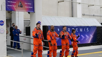 Trump celebra el regreso de EEUU a la Luna: "Estamos ganando, en el espacio, en la Tierra y en todas partes"
