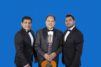 En la actualidad el trío Los Panchos mantiene vivo su legado con Gabriel “Gabi” Vargas Aguilar al frente de la dirección musical, del grupo, creado en 1942.