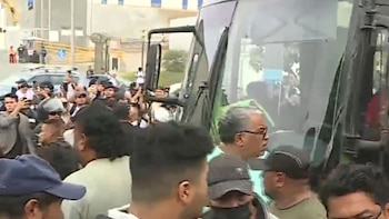 La masiva protesta bloqueó el