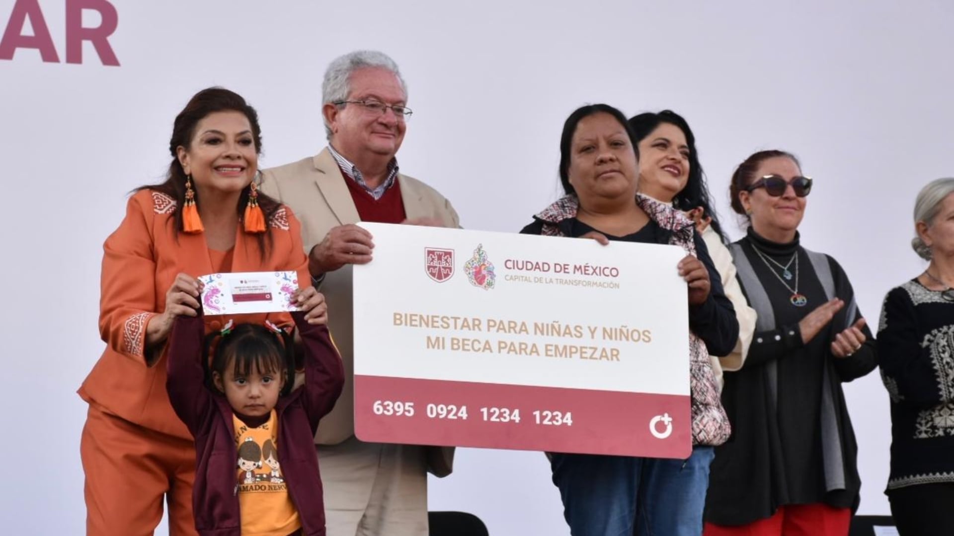 Gobierno CDMX abre registro para becas educativas en 2026