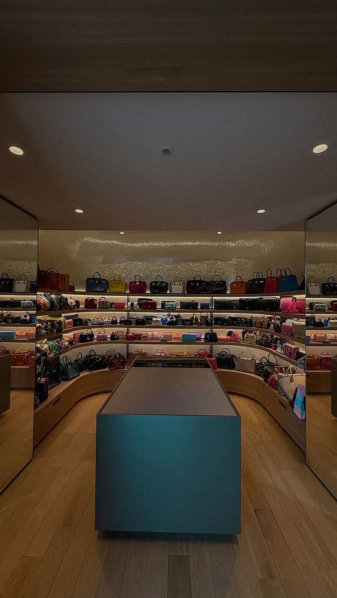 Parte de la colección de carteras de Wanda