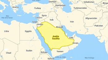 Mapa político da Península Arábica. A Arábia Saudita está destacada em amarelo. Mostra países como Egito, Jordânia, Iraque, Kuwait, Irã, Omã, Iêmen e Mar Vermelho.