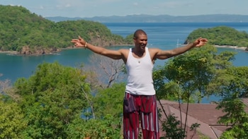 “Aquí se vive a otro ritmo”: La íntima escapada familiar de Usher en Costa Rica