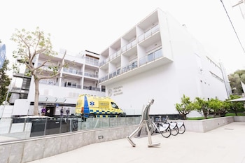 Policlínica Ntra. Sra. del Rosario es una de las instalaciones médicas de Ibiza.