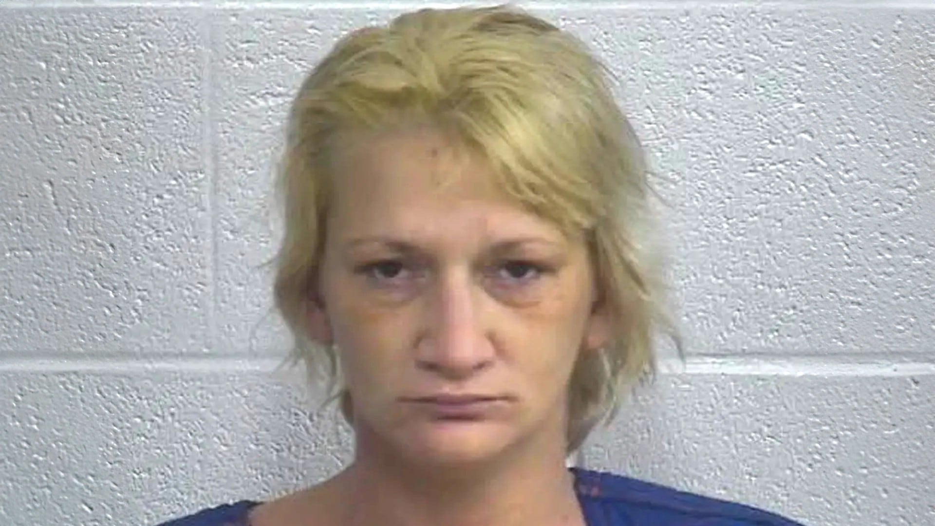Nikki Reed Hoskins fue acusada de dejar a un hombre de 91 años encerrado en su auto durante una ola de calor extremo en Kentucky (Laurel County Sheriff's Office/Facebook)