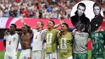 Polémica por la reacción de los hermanos Gallagher a la celebración de Inglaterra con un clásico de Oasis