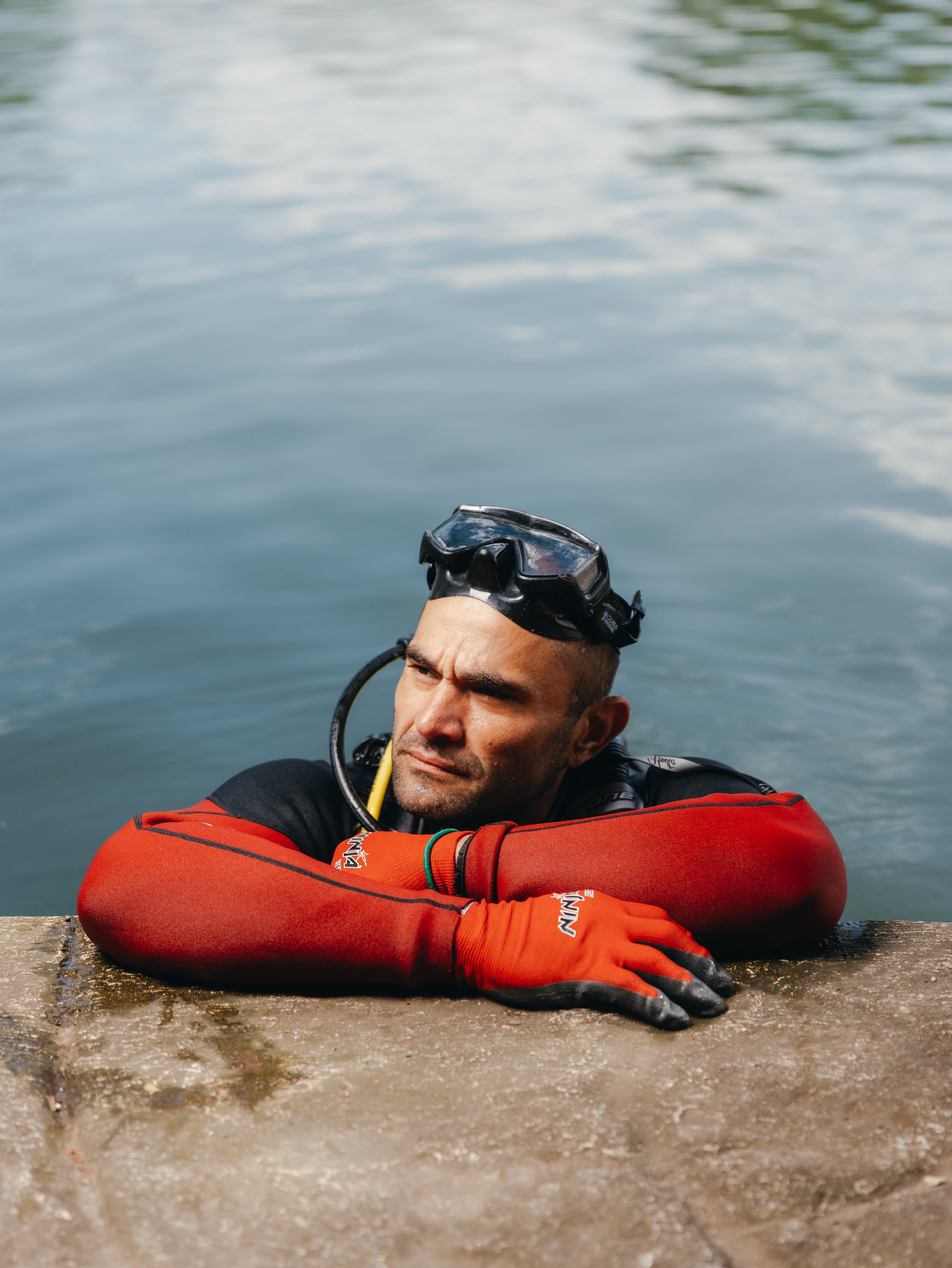 Ryan Logue, un buceador aficionado que se ha dedicado a encontrar los restos de las víctimas de las inundaciones del 4 de julio ((Christopher Lee/For The Washington Post))