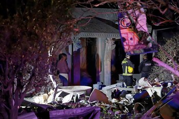 Un miembro de Protección Civil