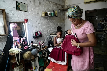 Talleres distribuidores de uniformes escolares de Cuba