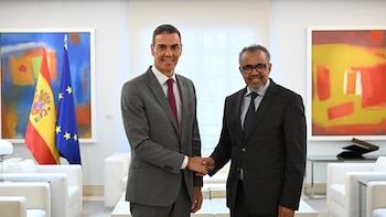 Sánchez dará mañana una rueda de prensa junto al director de la OMS tras la evacuación del 'MV Hondius'
