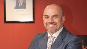 También estará presente Luigi D'Aprea,