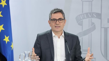 El ministro de Justicia niega el “riesgo de fuga” del juez para impedir el viaje de Begoña Gómez a Turquía y defiende la “cooperación judicial extraordinaria” con el país