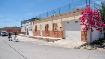 El investigado por el doble crimen de El Ejido (Almería) apuñaló a su mujer dos días antes