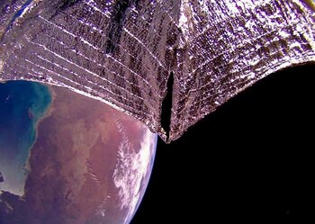 Vela de LightSail 2 fue lanzada en 2019 y orbita la Tierra desde entonces
(Planetary Society)