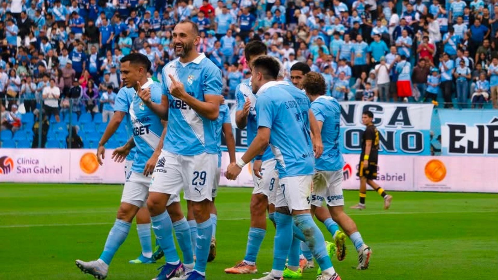 Hernán Barcos se hizo cargo de la apertura del score contra Juan Pablo II por Torneo Clausura 2026. - Crédito: RZ Visuals