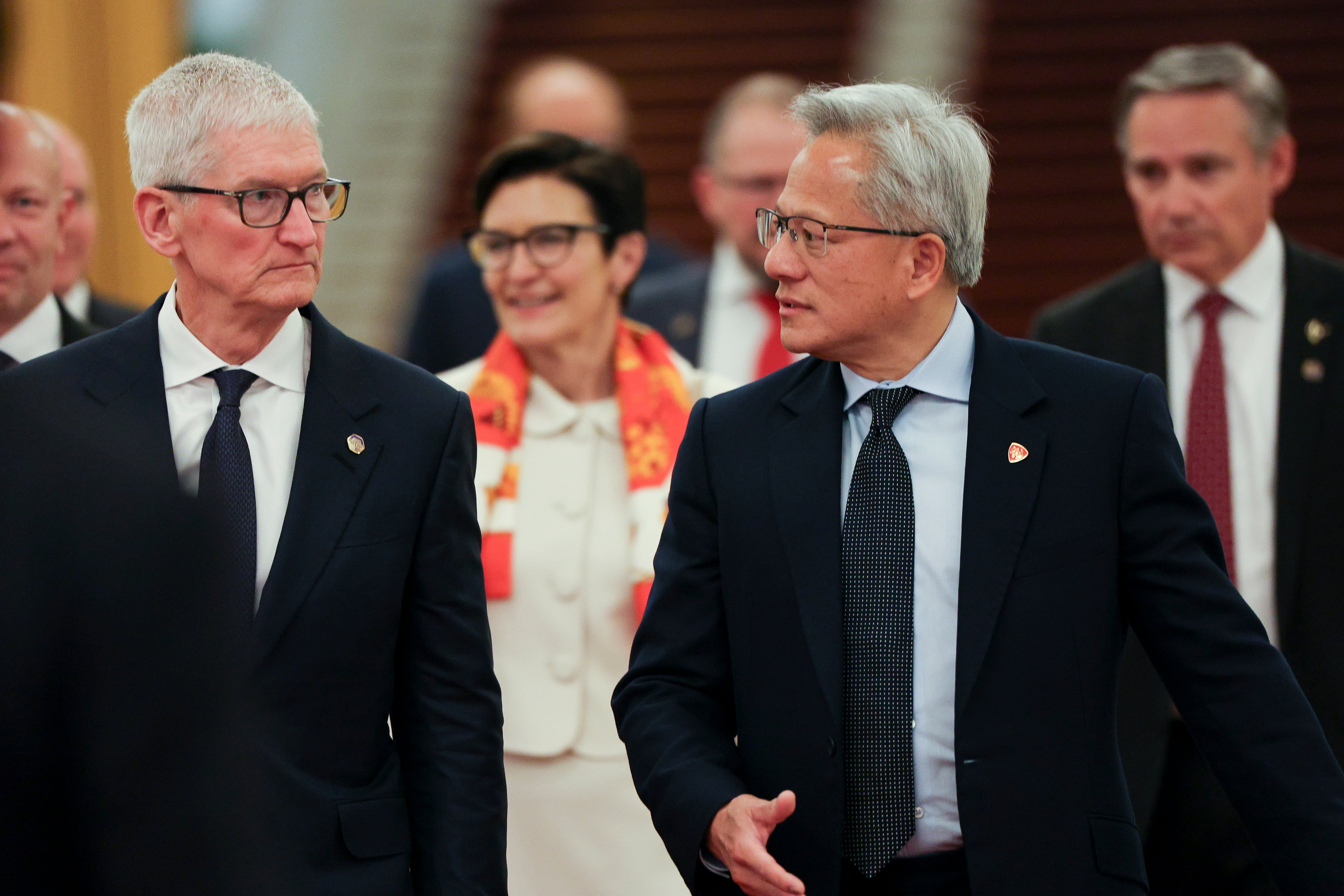 Tim Cook estará junto a otros importantes ejecutivos tecnológicos. EFE/EPA/GO NAKAMURA / POOL