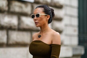 Los peinados recogidos dan más