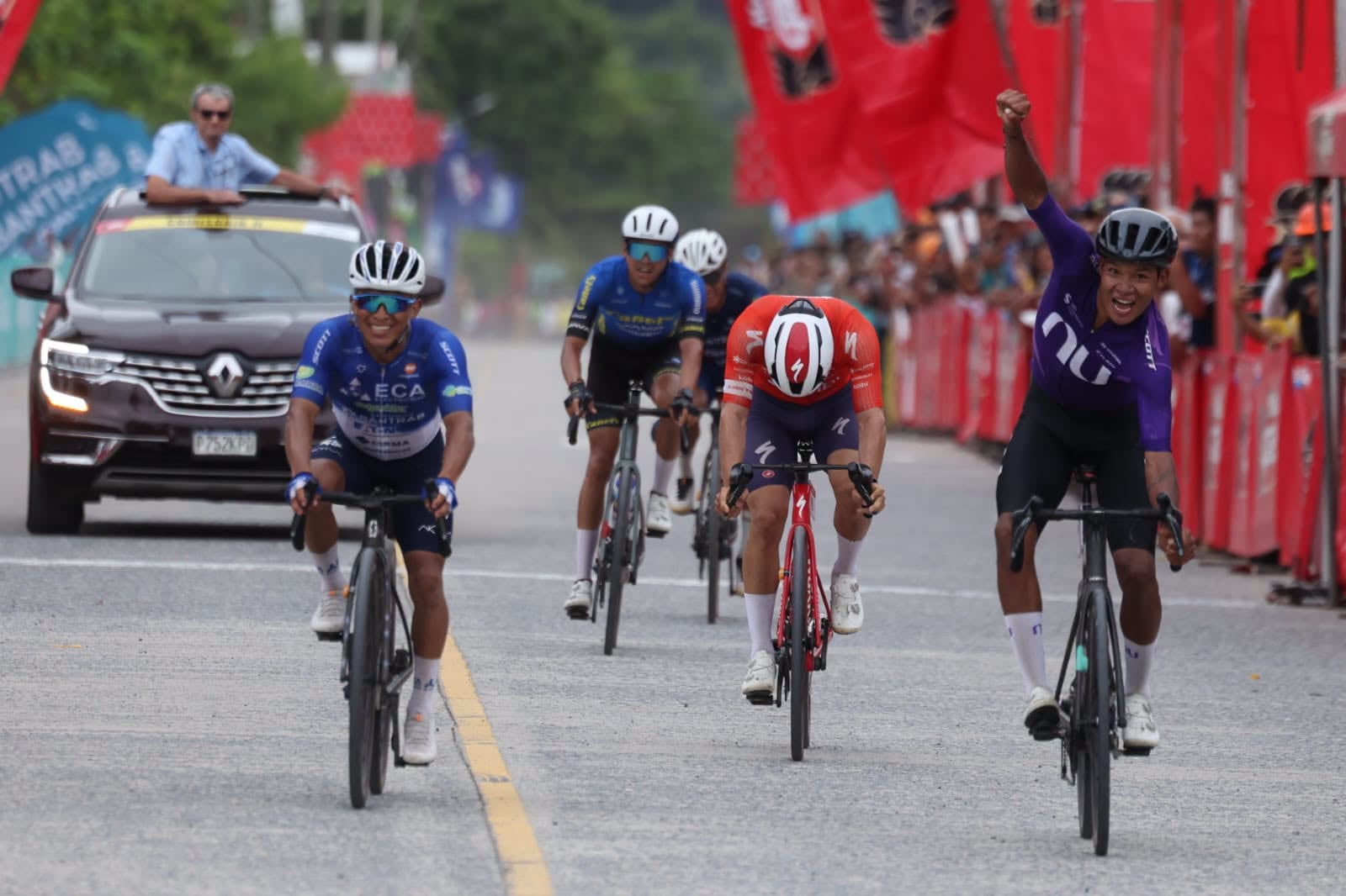 El colombiano Johan Rubio gana la primera etapa y lidera la Vuelta a Guatemala