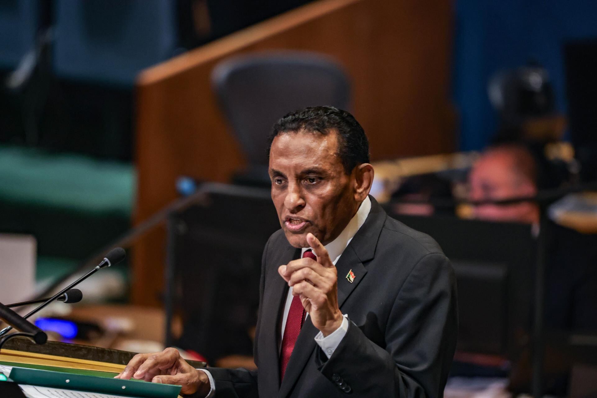 Sudán dice que la comunidad internacional «ha hecho muy poco» y pide llevar a la justicia internacional a las RSF