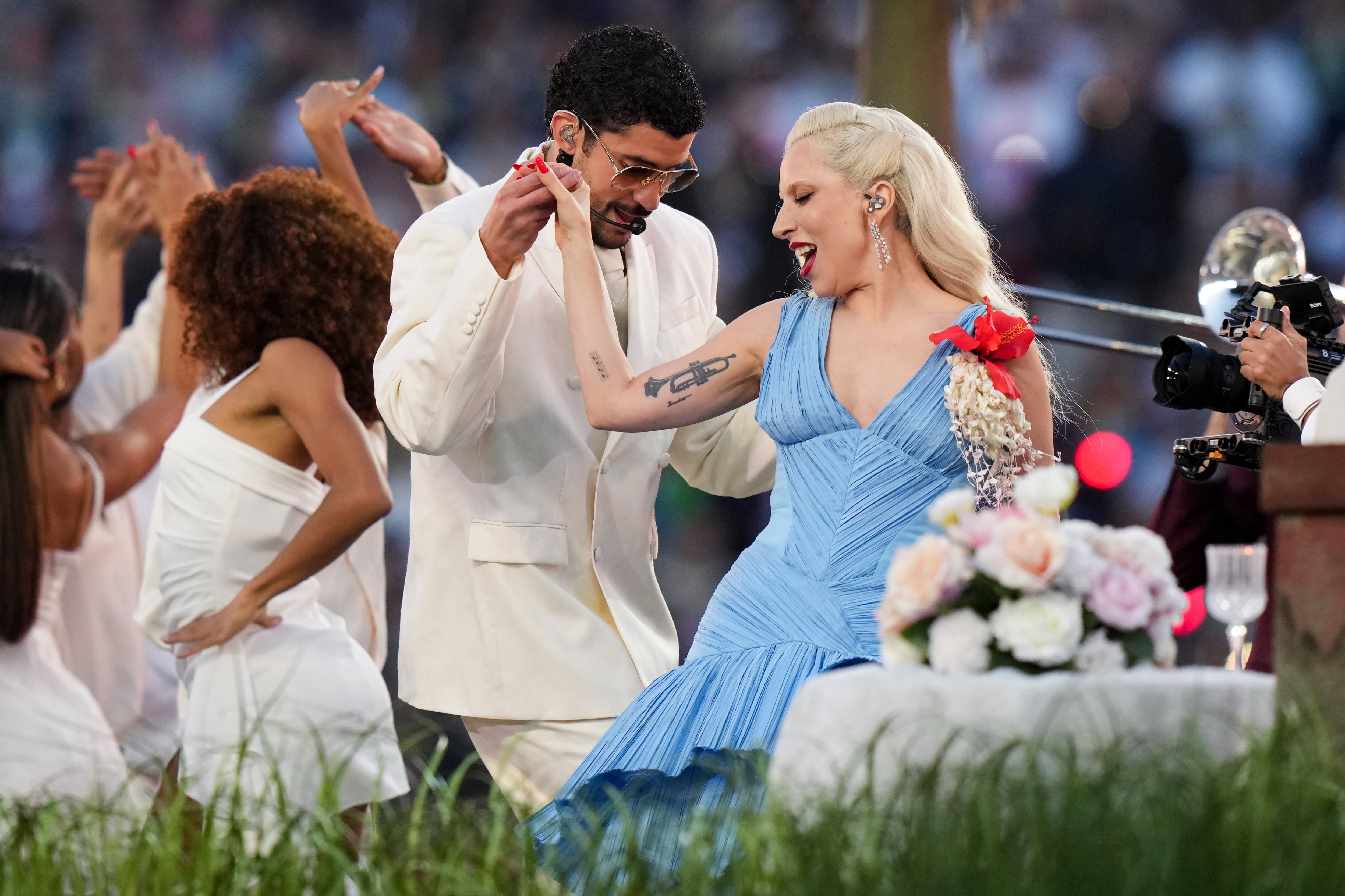 Lady Gaga fue una de las invitadas especiales del show de Bad Bunny. (AP/Lynne Sladky)