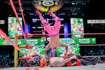 El momento cuando Villano III logra derrotar a Zandokan Jr.