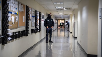 El ICE detiene a un migrante hondureño en un tribunal pese a una orden del juez