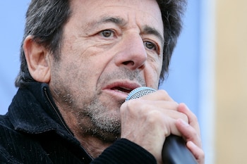 Patrick Bruel acusado de violación y agresión sexual