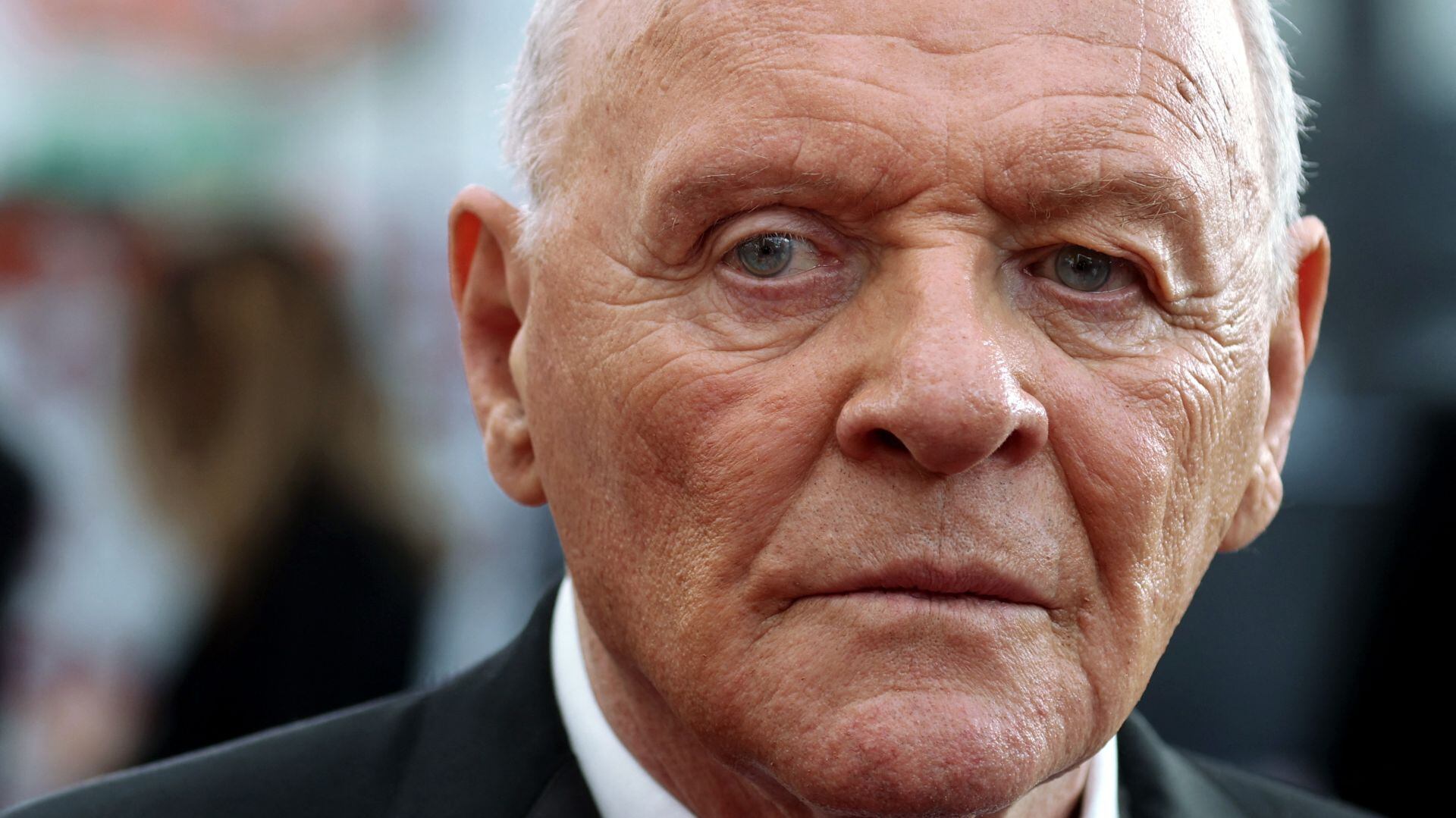 La autobiografía de Anthony Hopkins explora su ascenso desde la clase trabajadora hasta el éxito en Hollywood (Foto: REUTERS/Mike Blake)