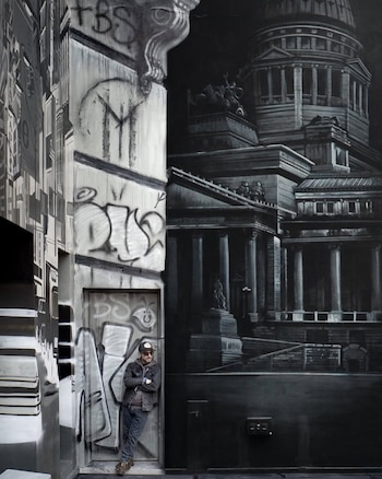 El fondo del mural replica el clima de los años 80 con detalles como un colectivo de la línea 24, el Obelisco y la cúpula del Congreso (Instagram/ronmuralist)