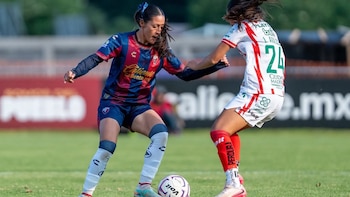 Comentarista desata controversia por llamar “colágenos” a jugadoras en Atlante vs Necaxa