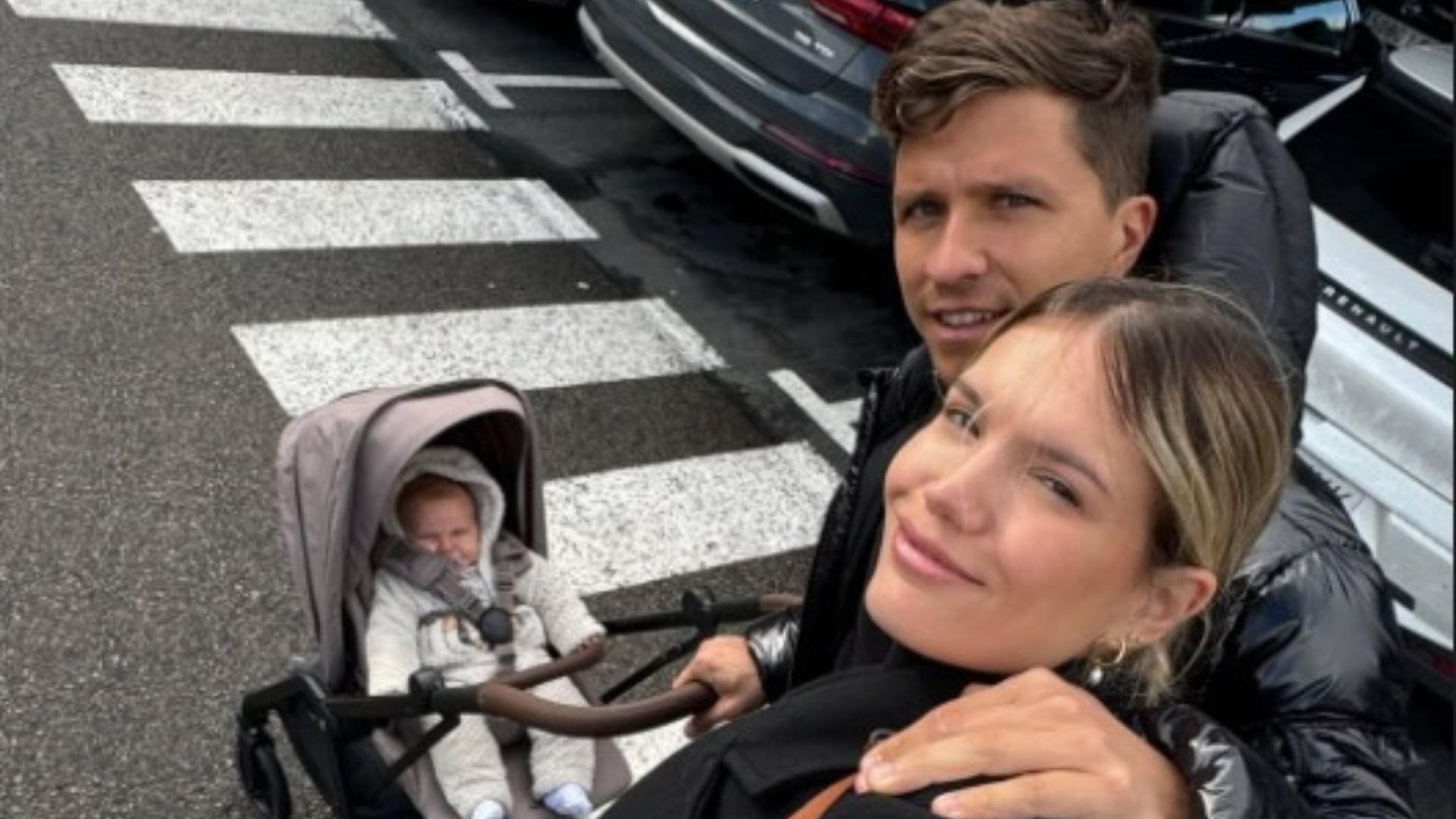 Eva Bargiela y Gianluca Simeone viajaron por primera vez con su hijo Faustino