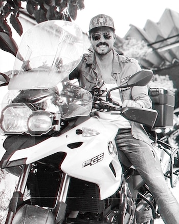 El actor comparte constantemente su