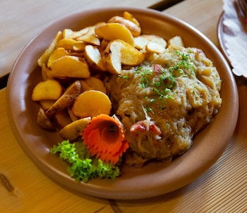 Costillas de cerdo guisadas (Shutterstock