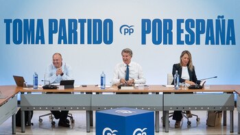 Feijóo critica la reunión entre