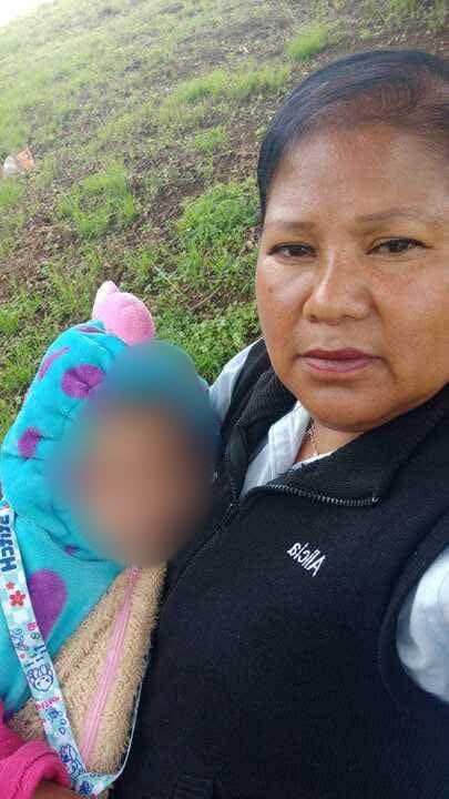 Según se ha publicado en redes, este fue la última foto de la señora junto a su nieta, compartida momentos antes del trágico accidente. Foto: (Redes Sociales)