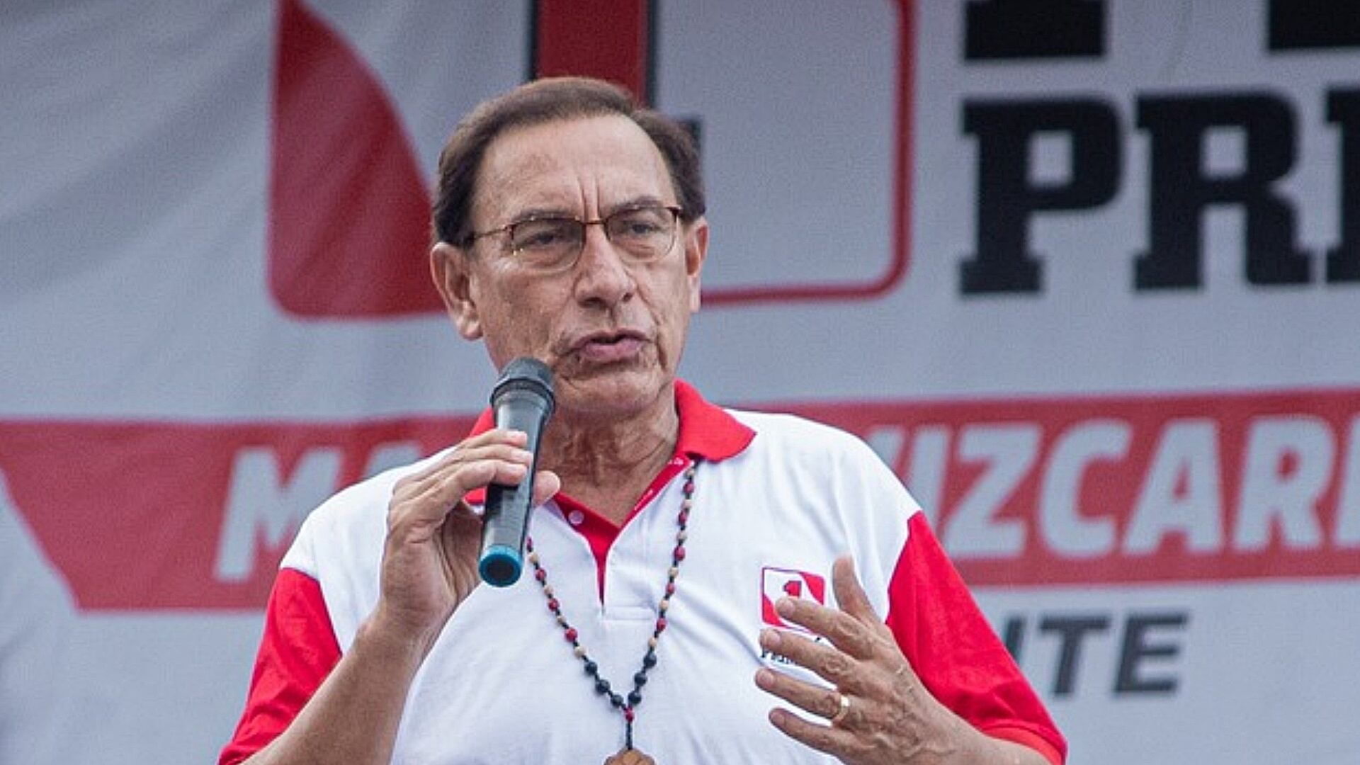 Martín Vizcarra continúa haciendo campaña política con su partido Perú Primero pese a las inhabilitaciones en su contra. Foto: Facebook Perú Primero