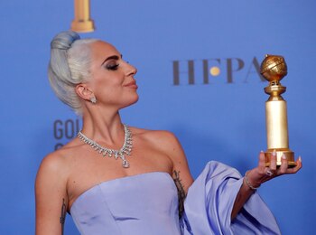 Lady Gaga también ganó un