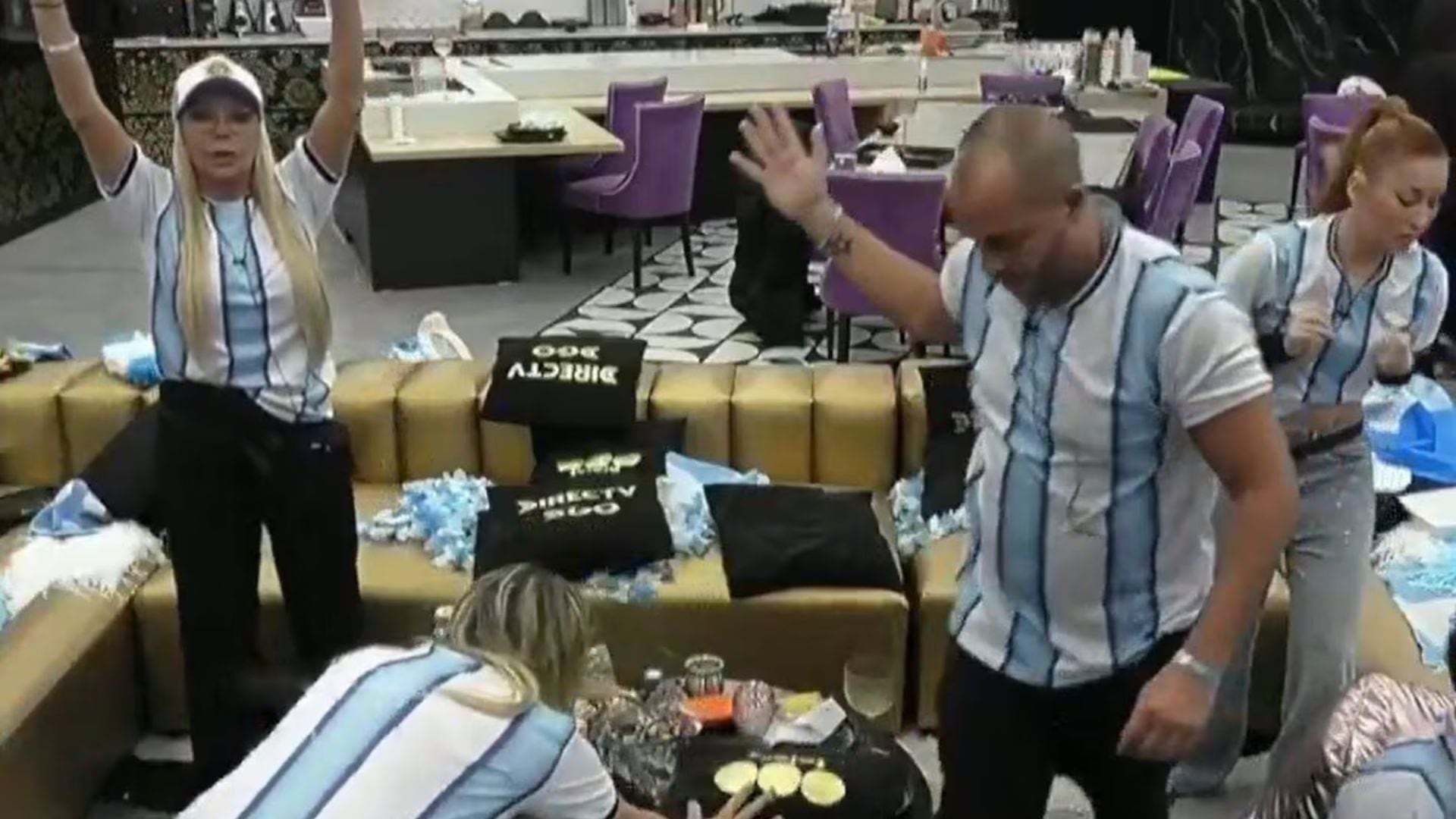 Pese al eufórico festejo, Emanuel no se lastimó de gravedad (Captura de video)